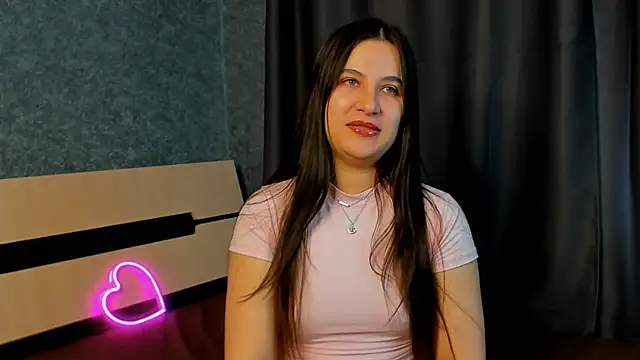 Diana moonnn online show from 10-17-25, 06:38