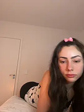 Baby Mia pires online show from 11-22-25, 01:15