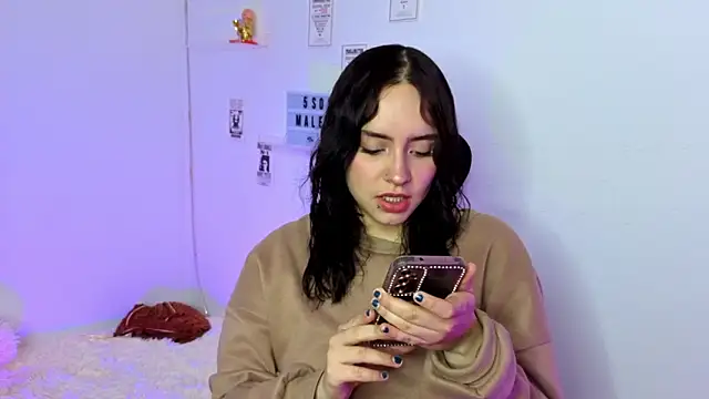 Emily Lindey online show from 02-18-26, 12:45