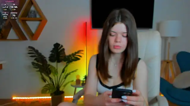 Snapshot of Hot__Tiny chatting on 03-04-26, 07:31 Hot Tiny online show from 03-04-26, 07:31