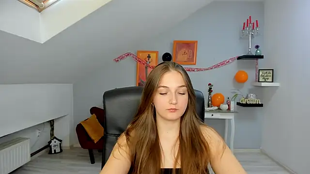 AnneWilsonn online show from 10-31-25, 12:17