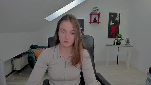 AnneWilsonn online show from 05-13-26, 08:44