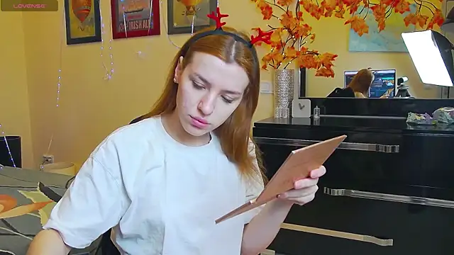 MeganNewCat online show from 12-19-25, 08:16