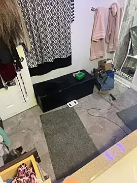 queenkelly1234 online show from 10-27-25, 08:46