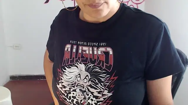 Lucyy Naugthy online show from 03-06-26, 02:02