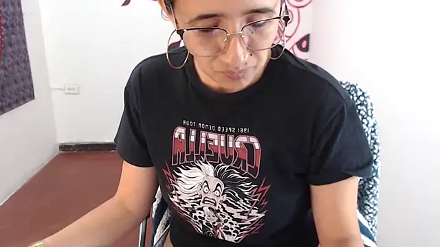 Lucyy Naugthy online show from 03-13-26, 01:51