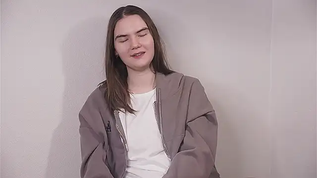 Snapshot of TovaBiddy chatting on 10-16-25, 09:32 TovaBiddy online show from 10-16-25, 09:32