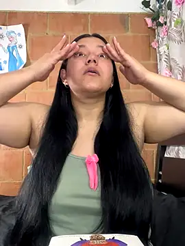 kassandra luxury online show from 10-30-25, 04:36