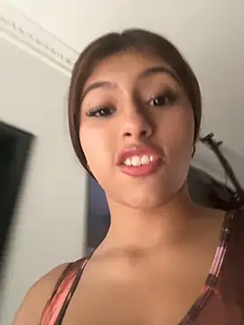 dafne17  online show from 05-21-26, 12:56