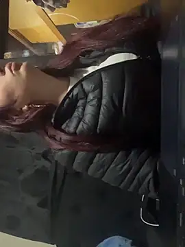 Zoe fire online show from 12-21-25, 12:07