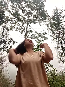 Nguyet2k4 online show from 03-28-26, 11:48