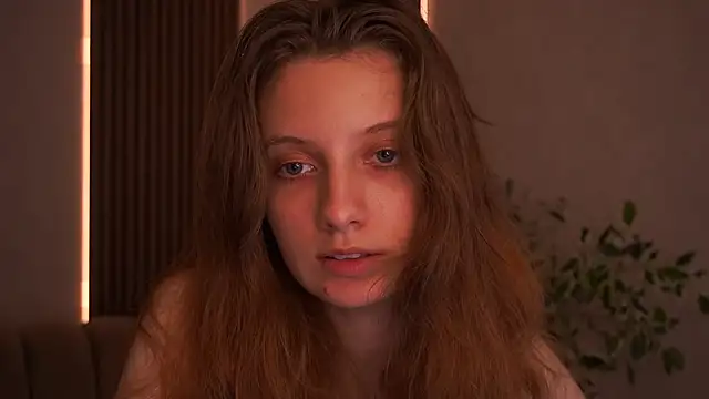 Snapshot of CuteeFoxy chatting on 07-07-26, 01:04 CuteeFoxy online show from 07-07-26, 01:04