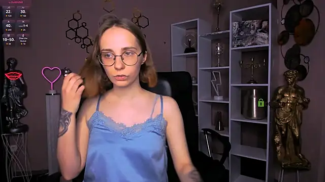 evalora vei online show from 11-20-25, 04:29