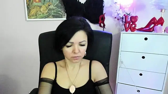 Mollybloom40 online show from 03-04-26, 07:36