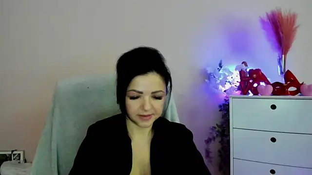 Mollybloom40 online show from 03-30-26, 06:47