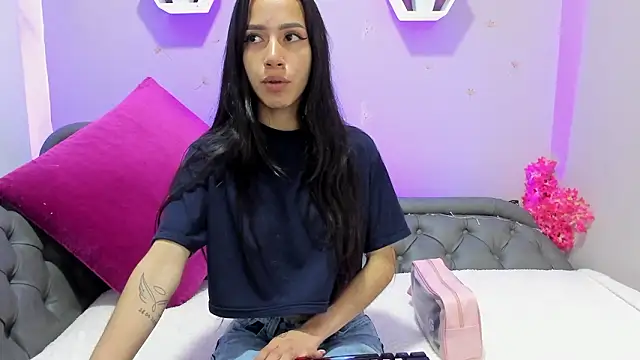 Snapshot of Laskhmi_ chatting on 02-10-26, 12:20 Laskhmi online show from 02-10-26, 12:20