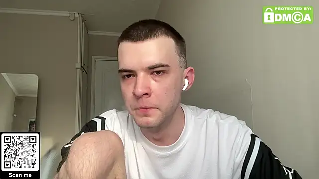 Snapshot of twinkbuldge chatting on 05-05-26, 02:47 twinkbuldge online show from 05-05-26, 02:47