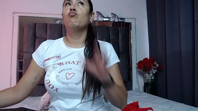 Salmma Milf online show from 03-04-26, 11:49