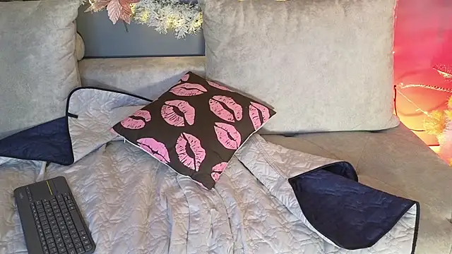 celestesecrett online show from 12-14-25, 07:58