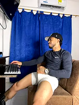 Snapshot of Kylian_Alessandro chatting on 11-02-25, 06:27 Kylian Alessandro online show from 11-02-25, 06:27