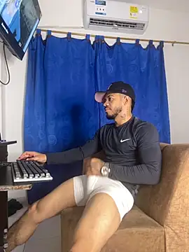 Kylian Alessandro online show from 11-18-25, 12:16