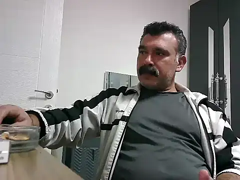 meroglu45 online show from 10-18-25, 05:03