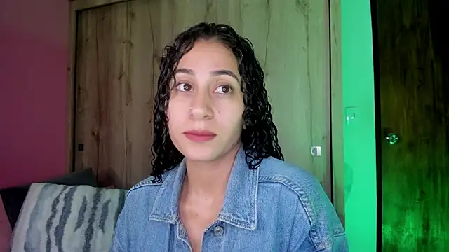 fernanda317 online show from 04-01-26, 11:57