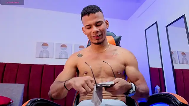 DaamonSlader  online show from 10-25-25, 08:14