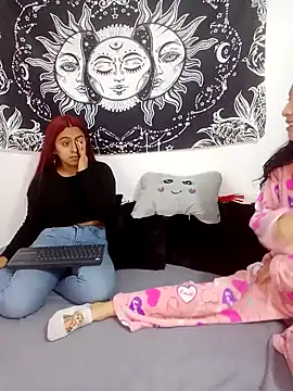 abby n emily online show from 11-17-25, 12:22