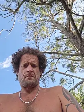 Snapshot of shainnfk chatting on 10-29-25, 02:08 shainnfk online show from 10-29-25, 02:08