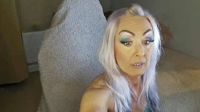 TheOGMiaMystique online show from 12-20-25, 07:32