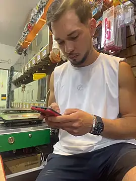 Leonardmoppet online show from 12-18-25, 10:38