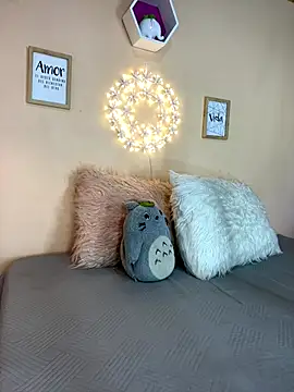 Meggie  online show from 11-05-25, 11:16