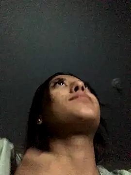 Snapshot of santosz83 chatting on 11-09-25, 05:28 santosz83 online show from 11-09-25, 05:28