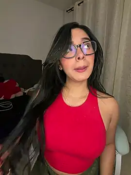 MiaSofia   online show from 05-01-26, 05:12