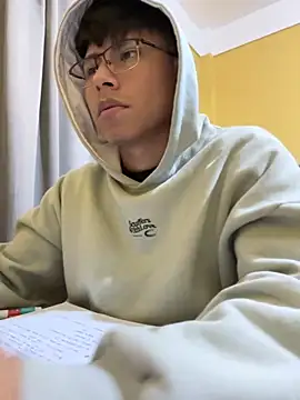 Snapshot of itrieddick chatting on 11-30-25, 01:09 itrieddick online show from 11-30-25, 01:09