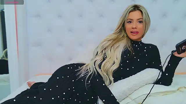 AriannaSins online show from 01-24-25, 04:28