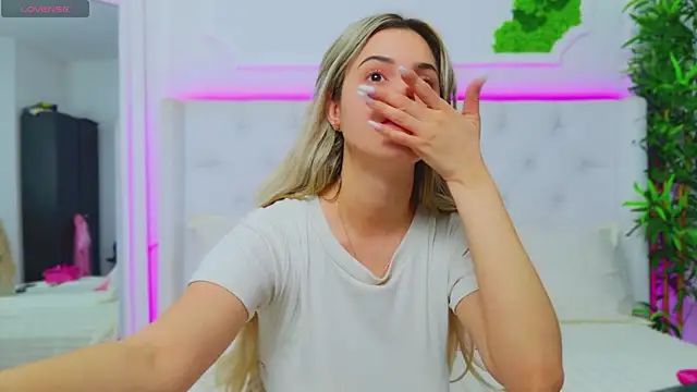 AriannaSins online show from 01-29-25, 01:07