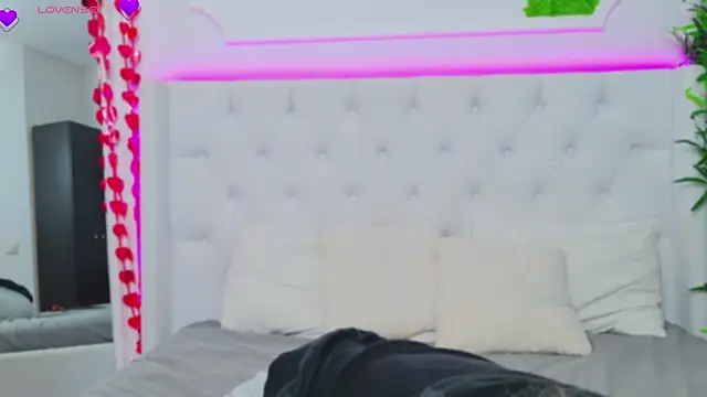 AriannaSins online show from 03-17-25, 01:18