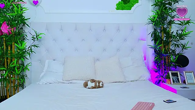 AriannaSins online show from 10-15-25, 01:33