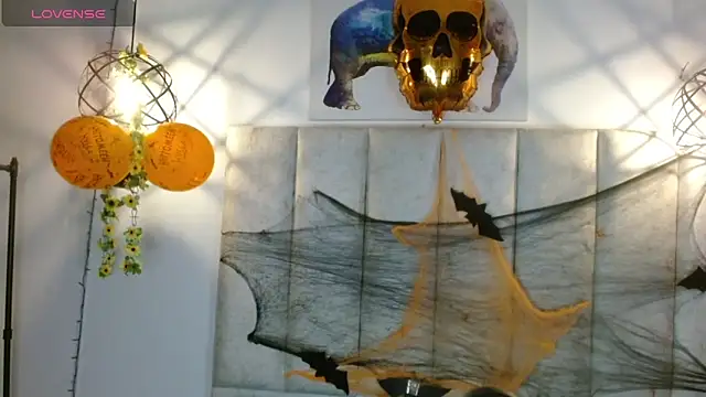 antonella rosecs online show from 10-24-25, 04:09