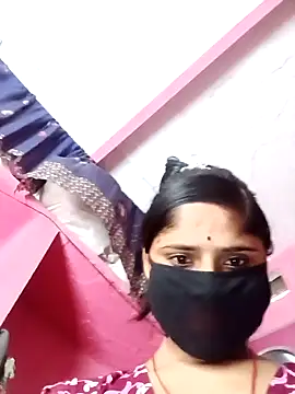 Snapshot of Rajni_chauhan chatting on 05-20-26, 04:02 Rajni chauhan online show from 05-20-26, 04:02
