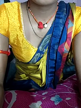 Snapshot of sweet_couple99 chatting on 11-27-25, 08:49 sweet couple99 online show from 11-27-25, 08:49