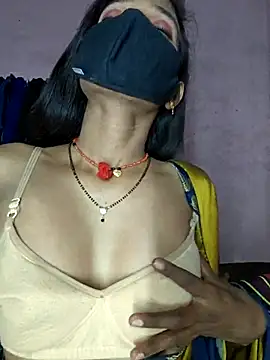 Snapshot of sweet_couple99 chatting on 11-30-25, 02:04 sweet couple99 online show from 11-30-25, 02:04