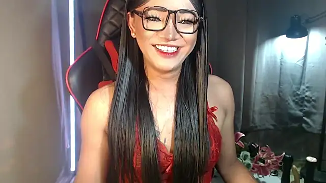 Snapshot of smokeprincess chatting on 12-04-25, 08:28 smokeprincess online show from 12-04-25, 08:28