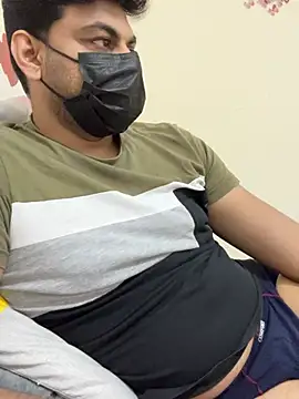 Handsome8677 online show from 01-11-26, 07:46