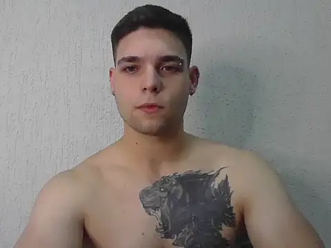 Snapshot of Zure-xxx chatting on 01-05-26, 07:39 Zure-xxx online show from 01-05-26, 07:39