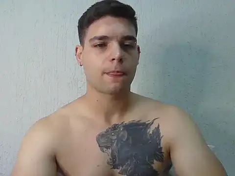 Snapshot of Zure-xxx chatting on 01-14-26, 05:07 Zure-xxx online show from 01-14-26, 05:07