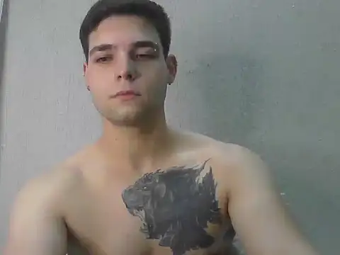 Snapshot of Zure-xxx chatting on 02-04-26, 09:42 Zure-xxx online show from 02-04-26, 09:42