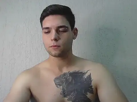 Snapshot of Zure-xxx chatting on 02-10-26, 08:46 Zure-xxx online show from 02-10-26, 08:46